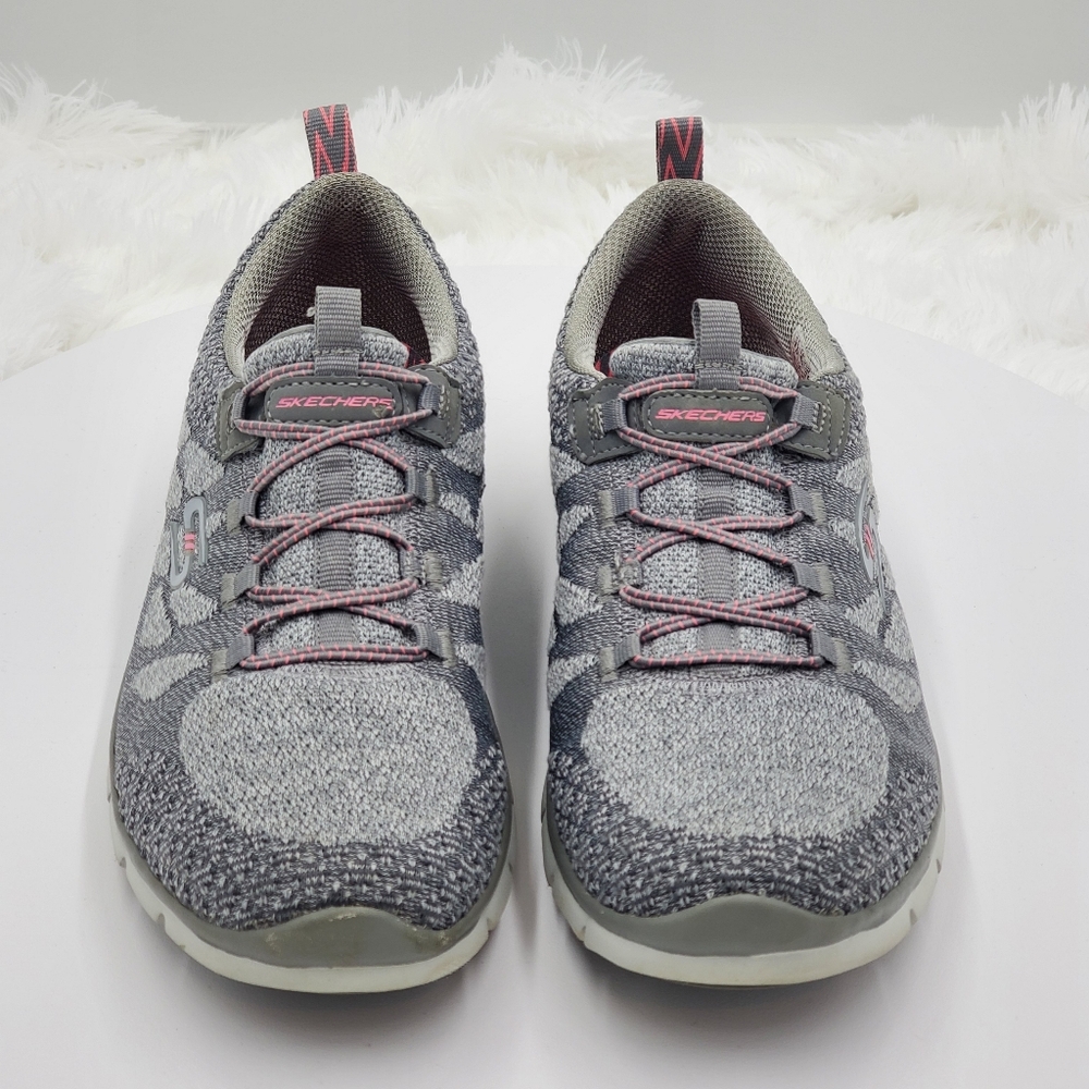 Skecher Women's Gray and Pink Athletic Memory Foam Air Cooled Shoes 7 1/2 Women